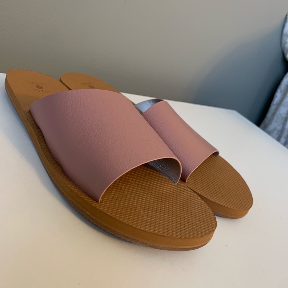 Shade & Shore Sandals for SALE!